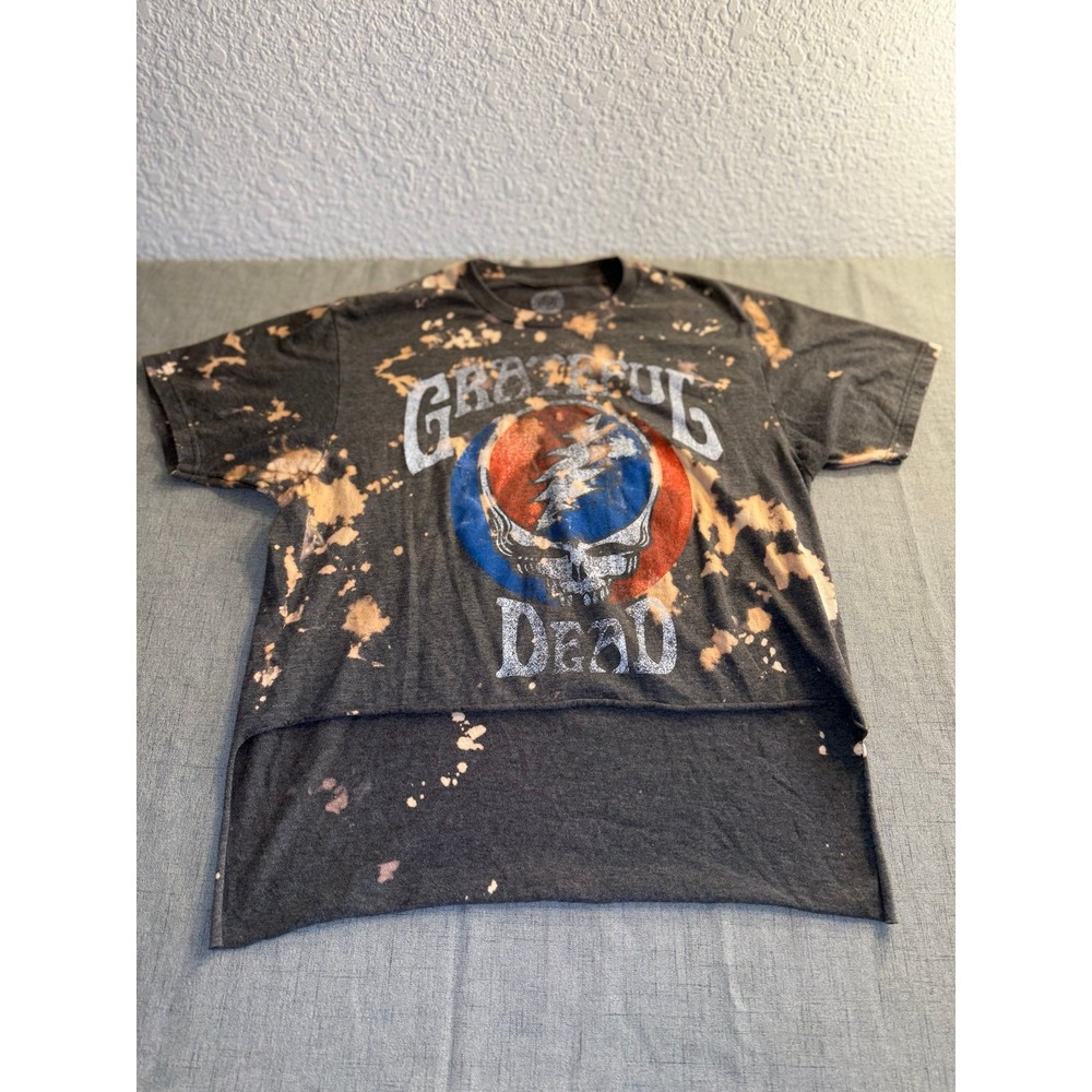 Grateful Dead graphic t-shirt, Womens Size M, distressed Hi-Lo bleached design